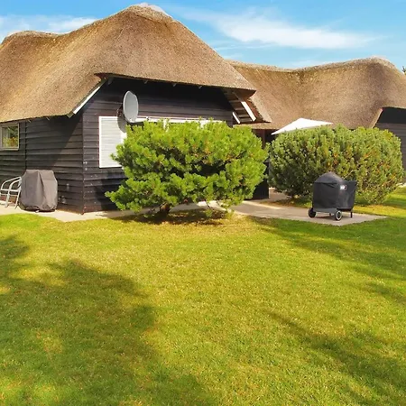 Eetu Holiday home *