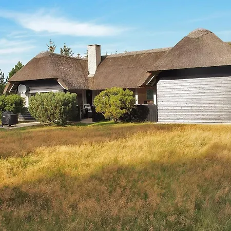 Eetu - 1-3km From The Sea By Interhome *