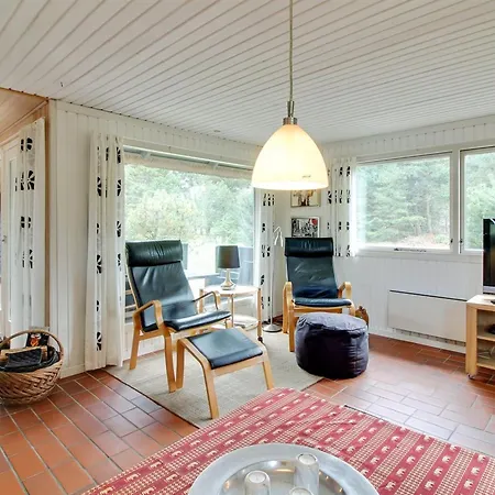 Eetu - 1-3km From The Sea By Interhome