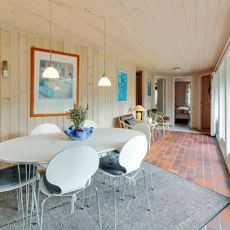 Eetu - 1-3km From The Sea By Interhome